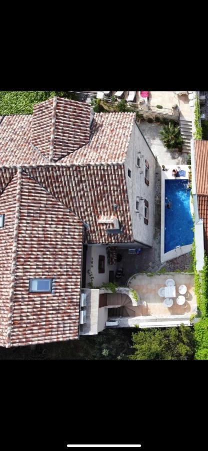 Villa Luxury Stone On The Sea With Private Pool And View โกตอร์ ภายนอก รูปภาพ