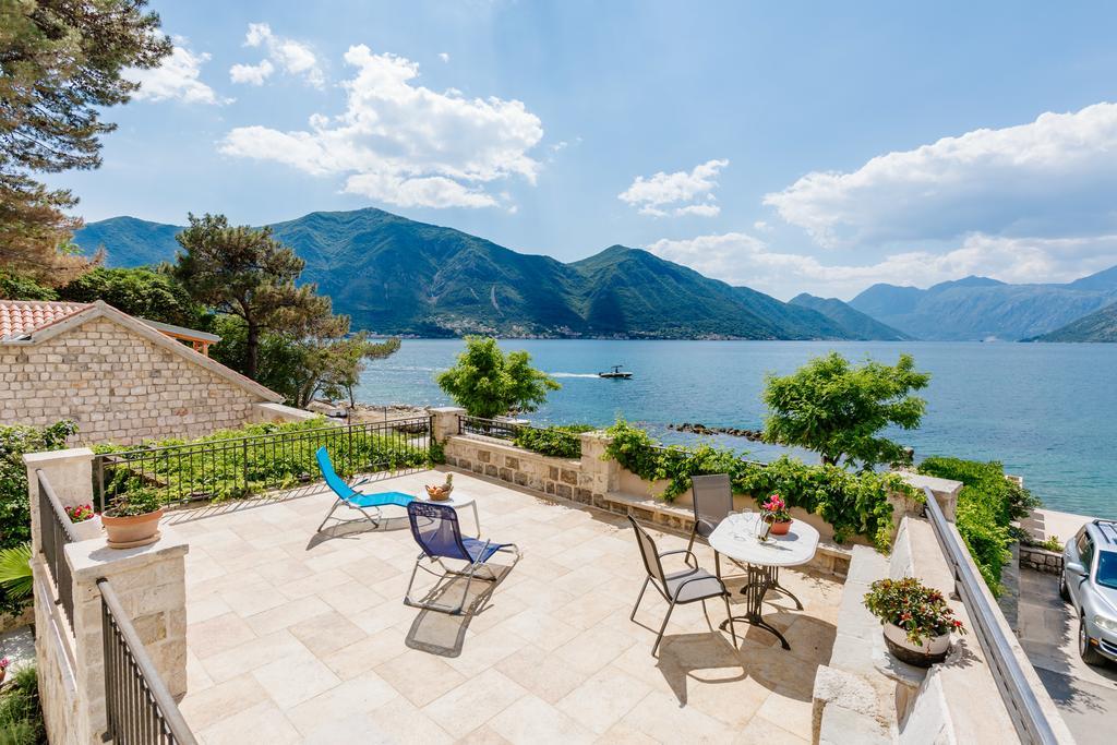 Villa Luxury Stone On The Sea With Private Pool And View โกตอร์ ภายนอก รูปภาพ
