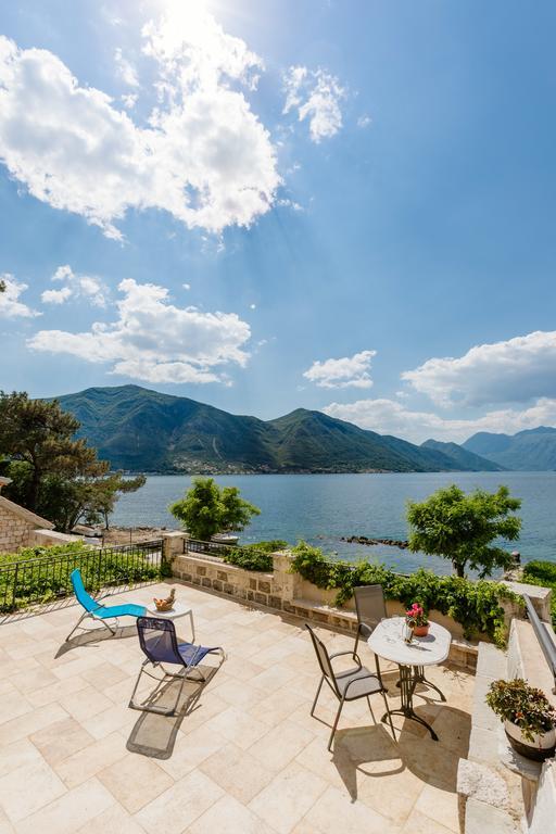 Villa Luxury Stone On The Sea With Private Pool And View โกตอร์ ภายนอก รูปภาพ